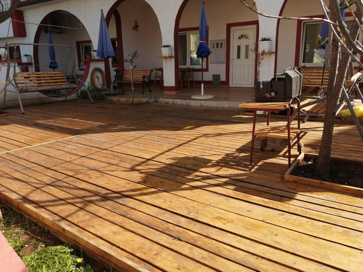 Apartmani Nina Crikvenica Buitenkant foto