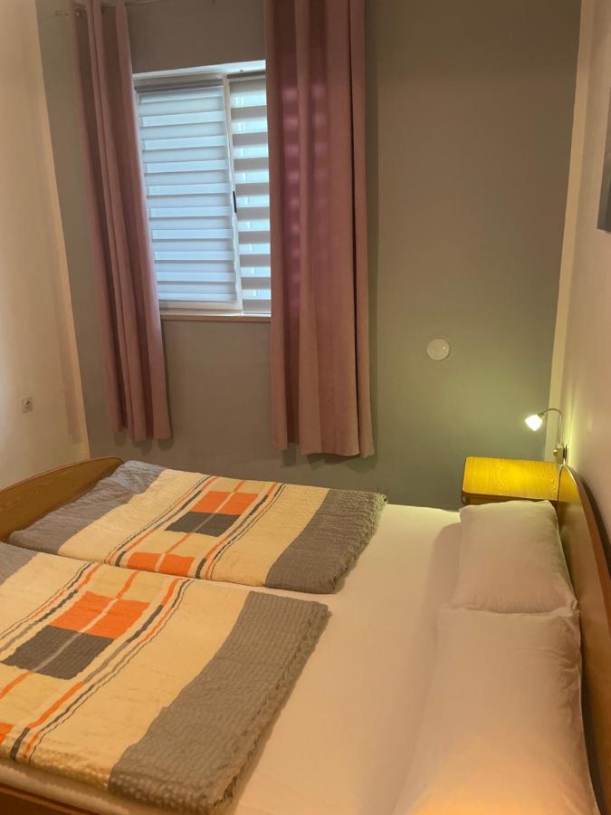 Apartmani Nina Crikvenica Buitenkant foto