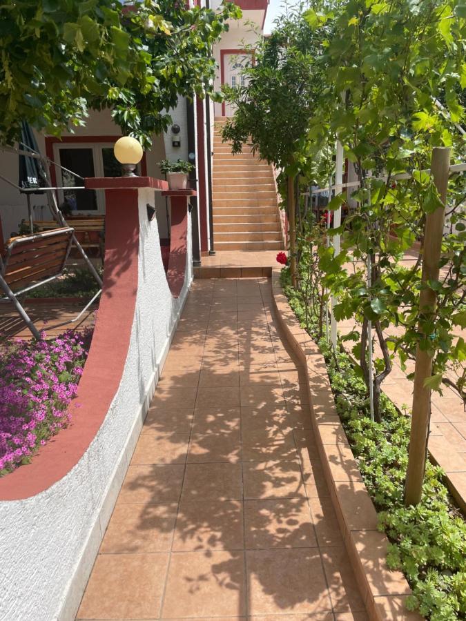 Apartmani Nina Crikvenica Buitenkant foto