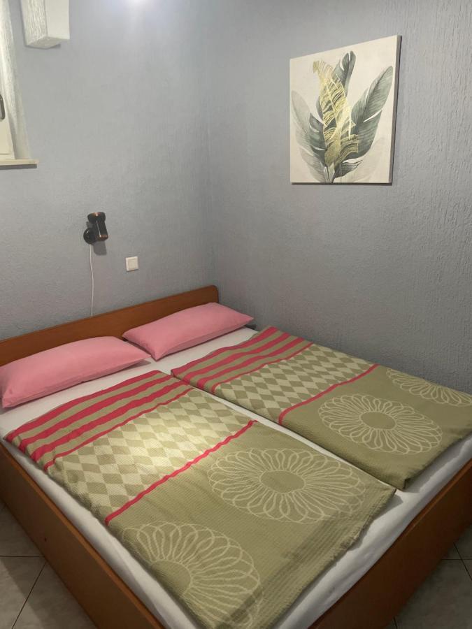 Apartmani Nina Crikvenica Buitenkant foto