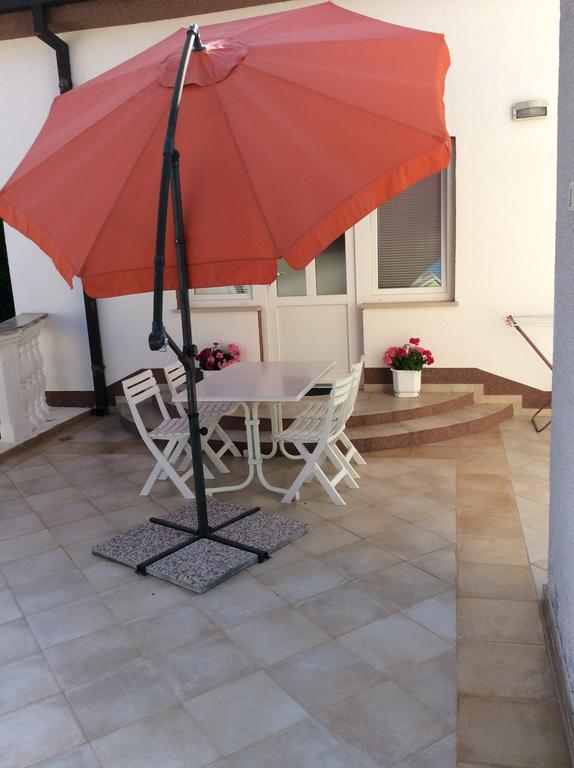 Apartmani Nina Crikvenica Buitenkant foto