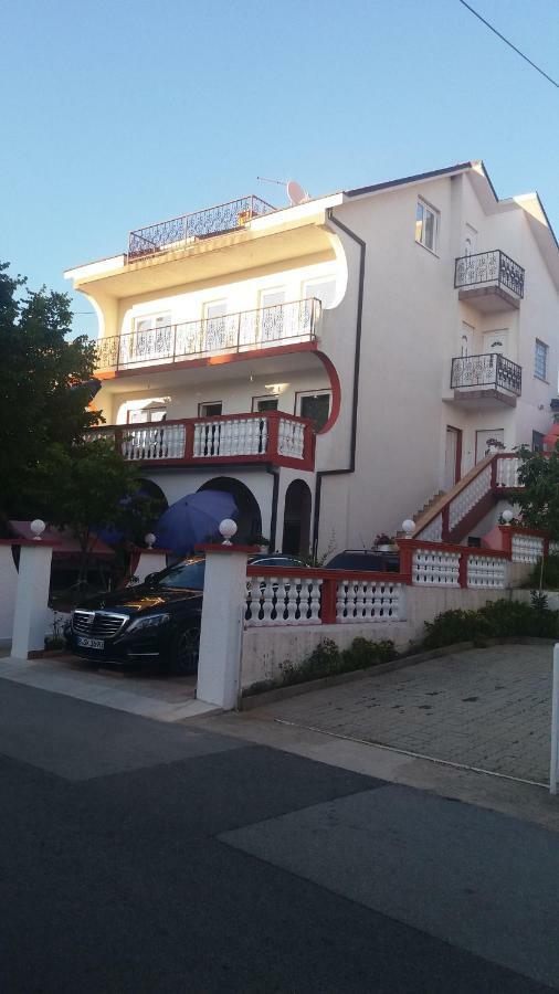Apartmani Nina Crikvenica Buitenkant foto