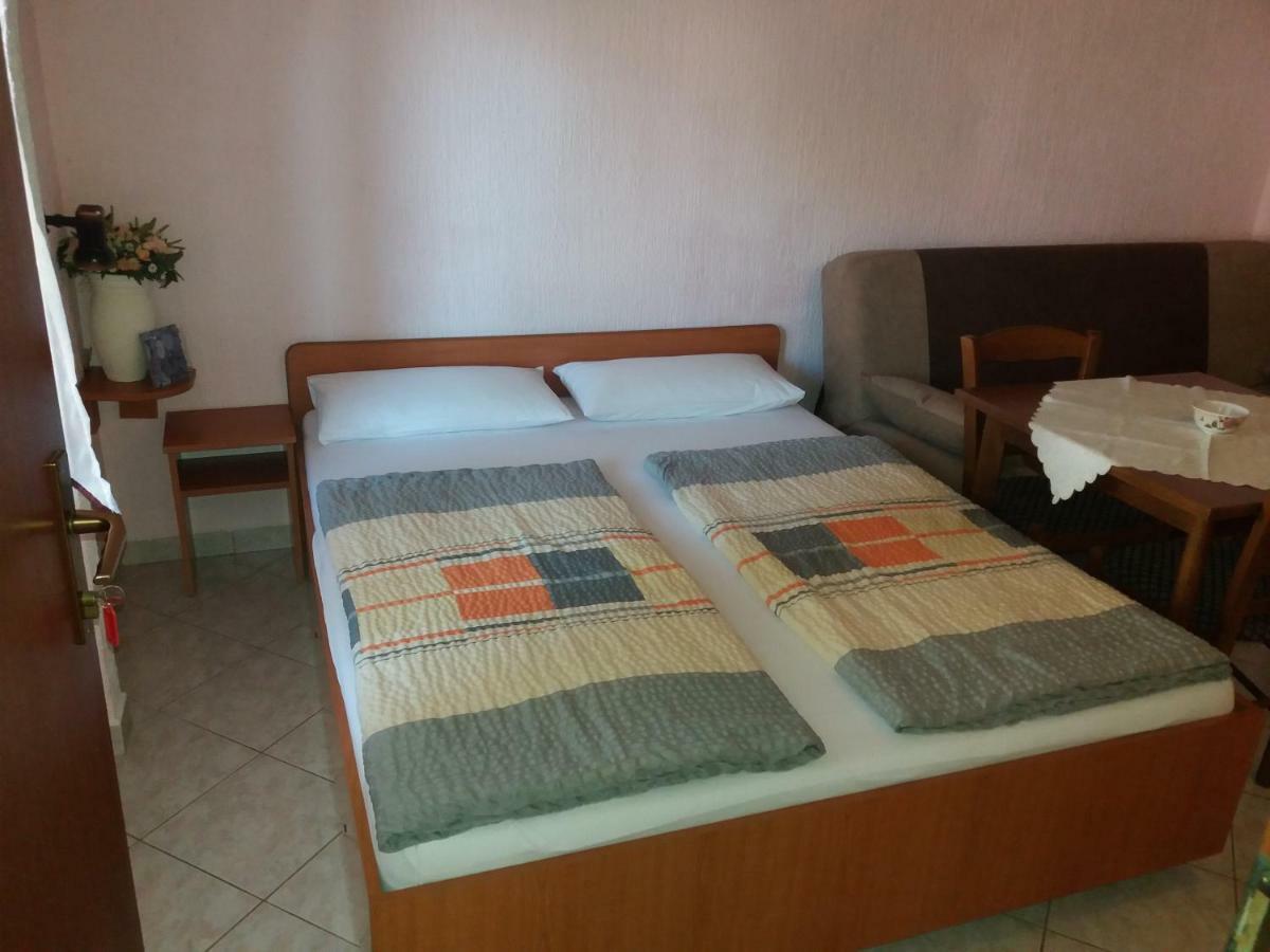Apartmani Nina Crikvenica Buitenkant foto