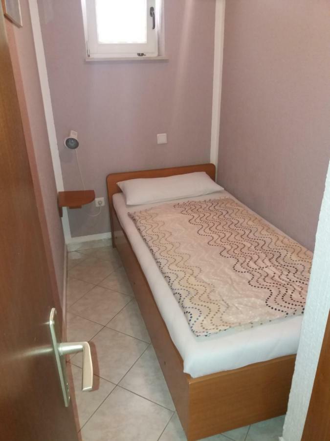 Apartmani Nina Crikvenica Buitenkant foto